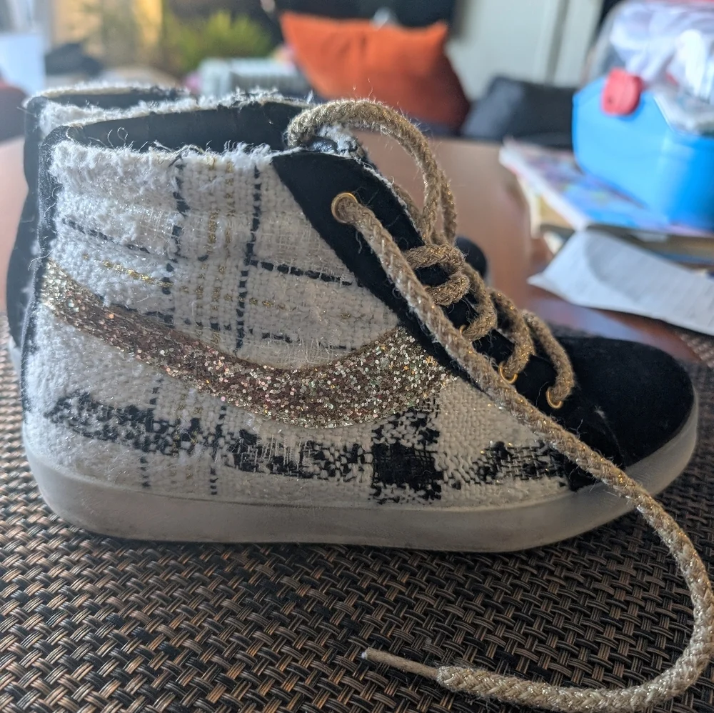 Fiori Di Picche Fashionable Tweed/Boucle  Sneakers with Gold Lace - Picture 8 of 11